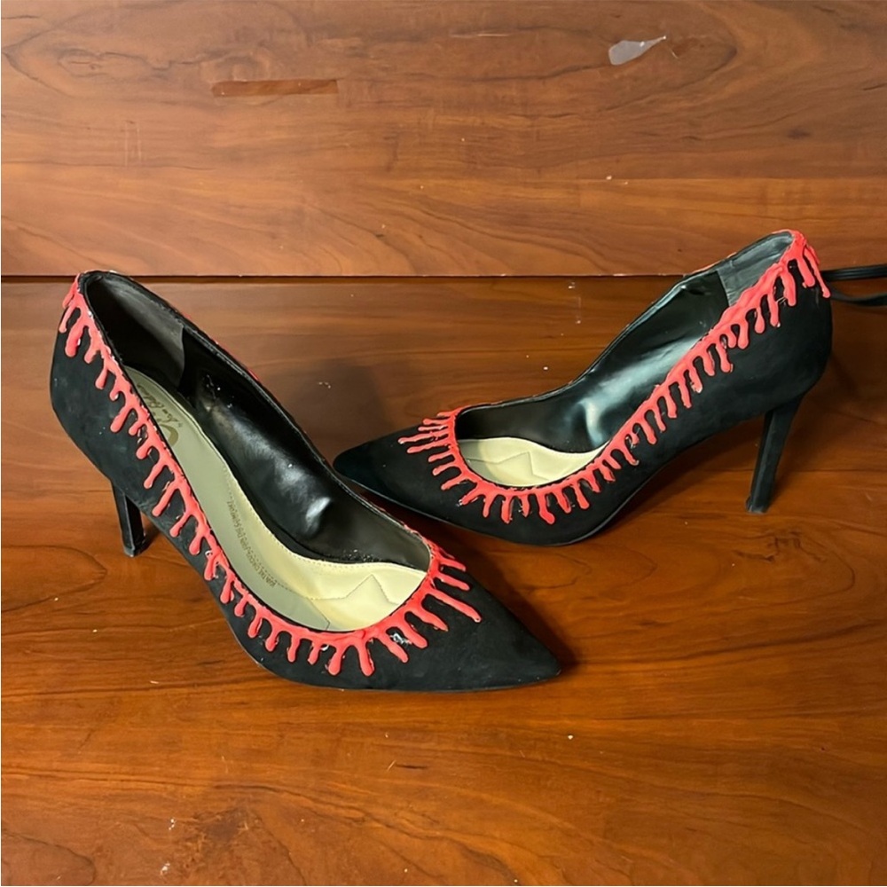 EUC 9.5 bloody Black pointed toe 3” heels 
Stylish Black and Red Women's Heels